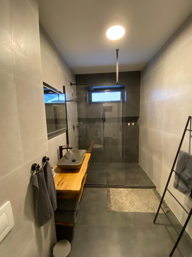 Apartmany Elli Myto pod Dumbierom Exterior photo